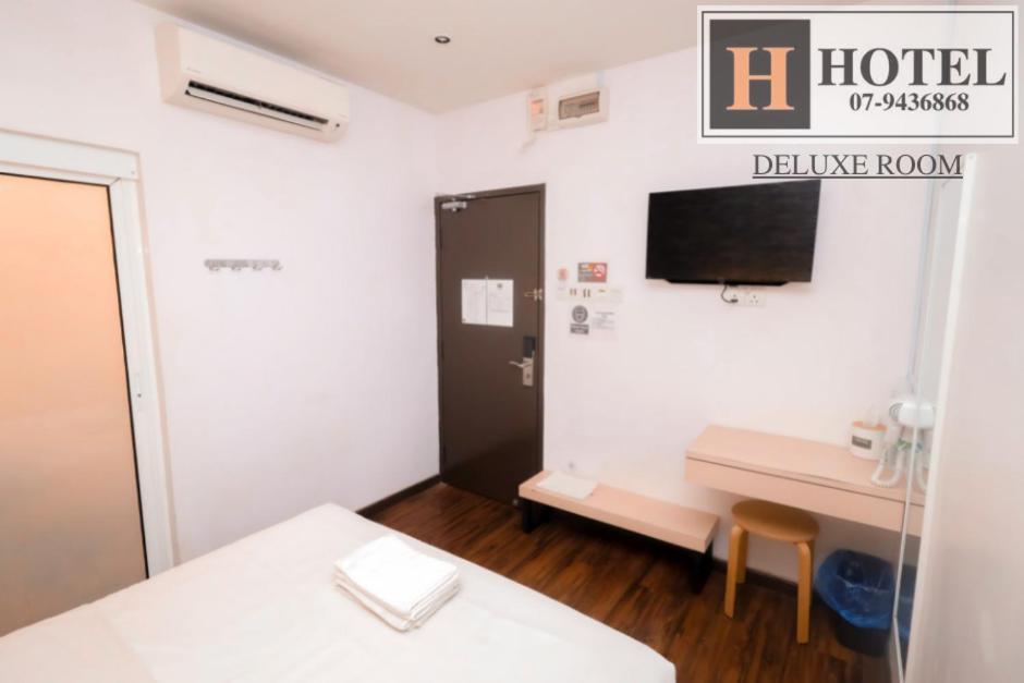 H Hotel Segamat Buitenkant foto