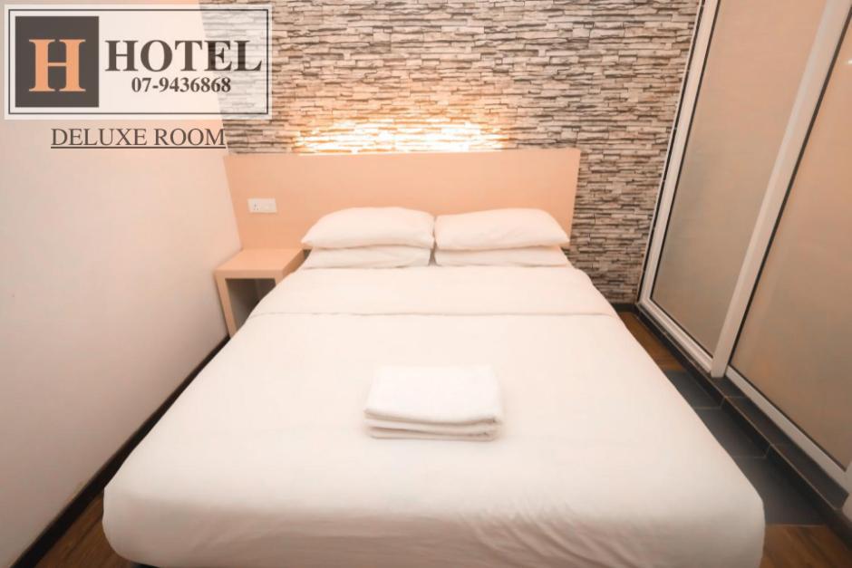 H Hotel Segamat Buitenkant foto