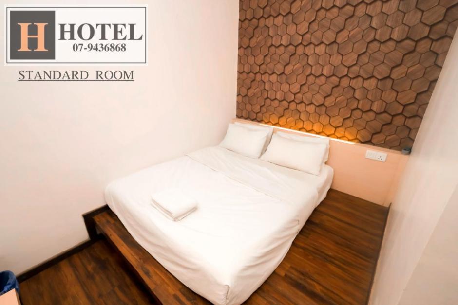 H Hotel Segamat Buitenkant foto
