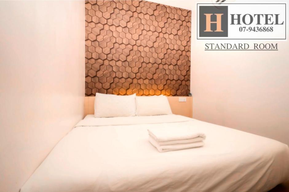H Hotel Segamat Buitenkant foto